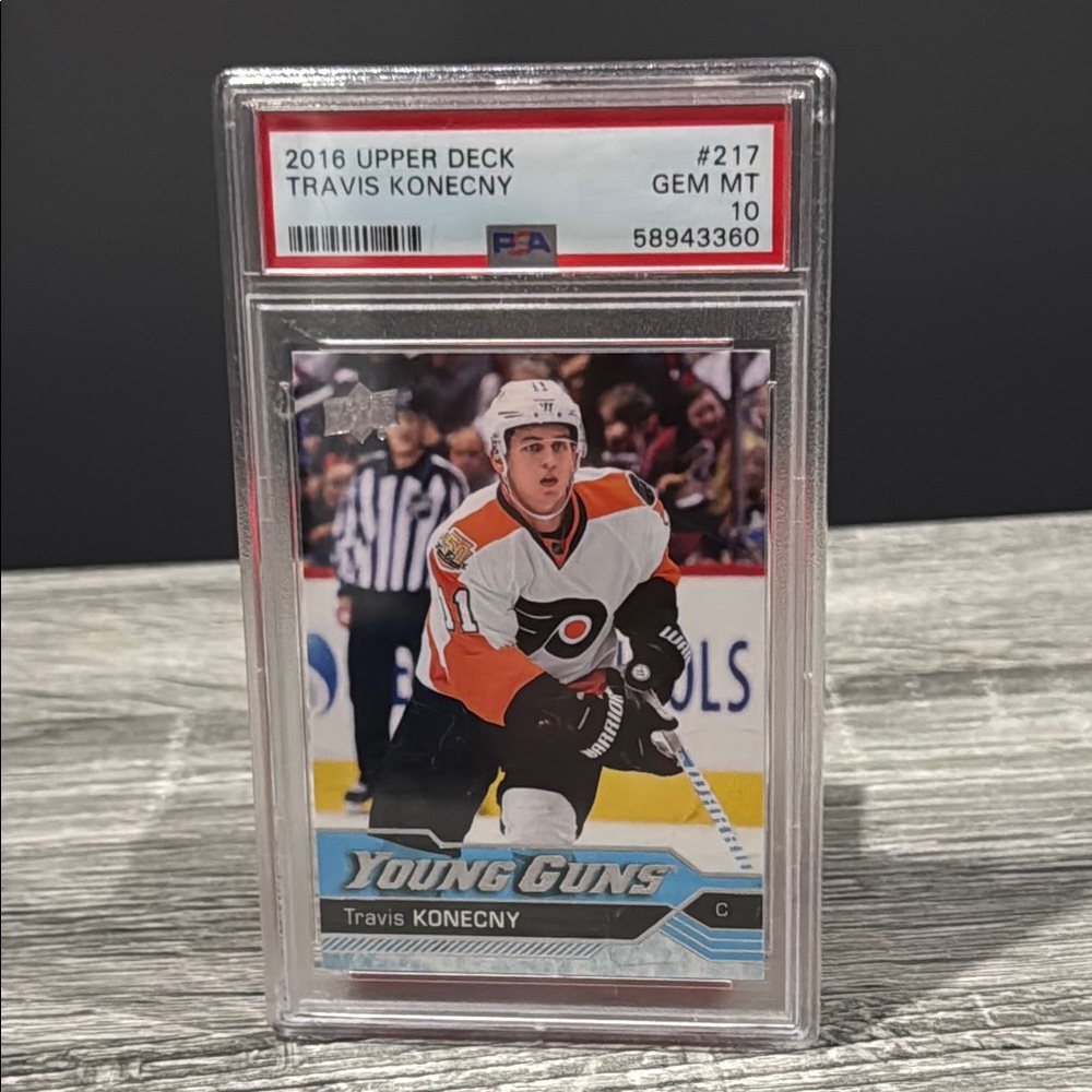 Upper Deck Young Guns #217: Philadelphia Flyers: Travis Konecny - Graded Card